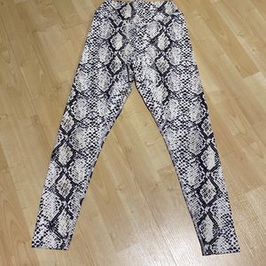 Balance Athletica - Ascend Pant in Python